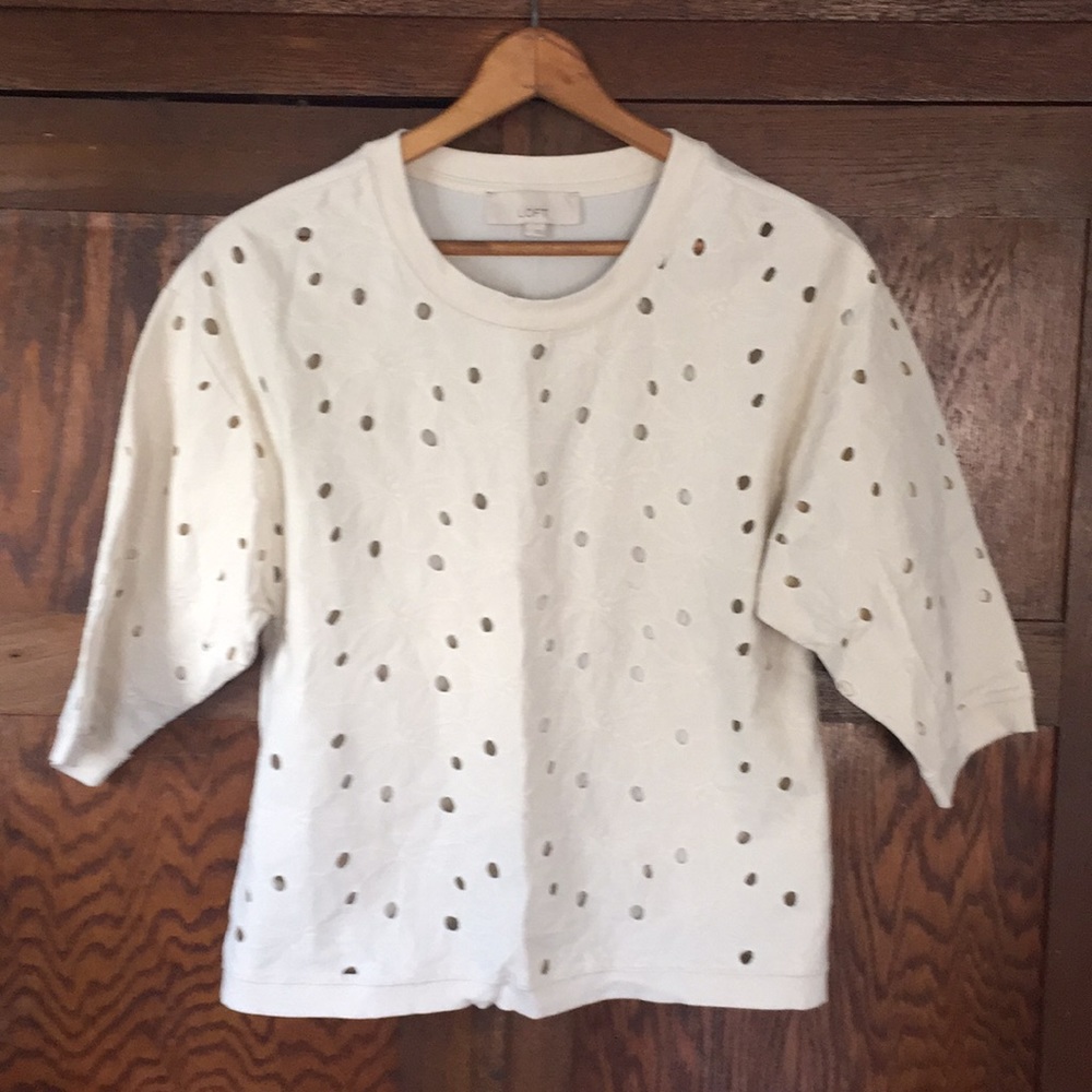 Loft eyelet-like top